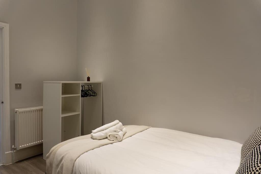 Spacious Apartment In City Centre - Free Parking นอตติงแฮม ภายนอก รูปภาพ