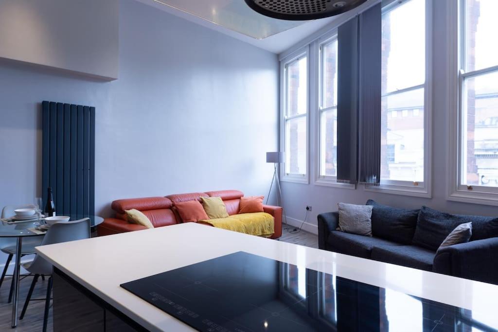 Spacious Apartment In City Centre - Free Parking นอตติงแฮม ภายนอก รูปภาพ